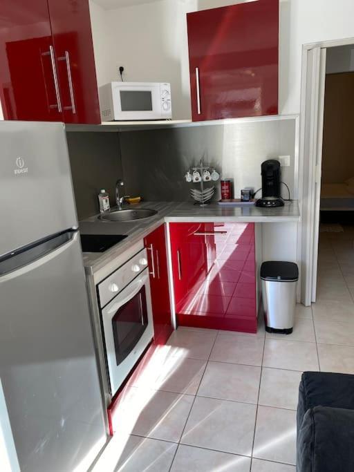 Appartement Proche De La Plage Saint-Pierre-la-Mer  Экстерьер фото