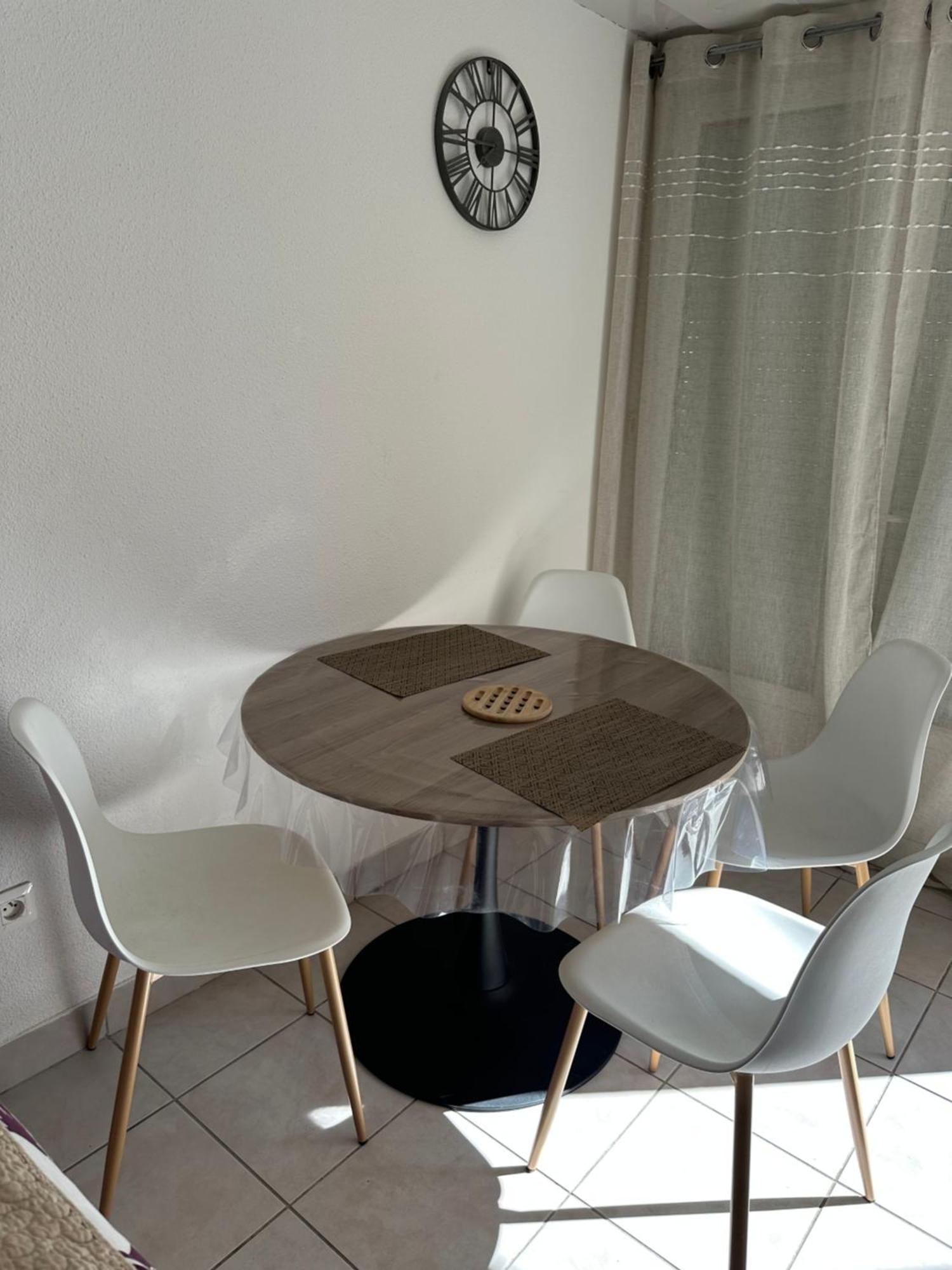 Appartement Proche De La Plage Saint-Pierre-la-Mer  Экстерьер фото